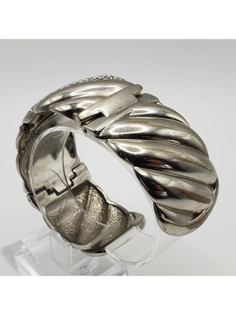 Embassy By Gruen Rhinestone Cuff Band Women Watch 29mm Silver Tone New Battery